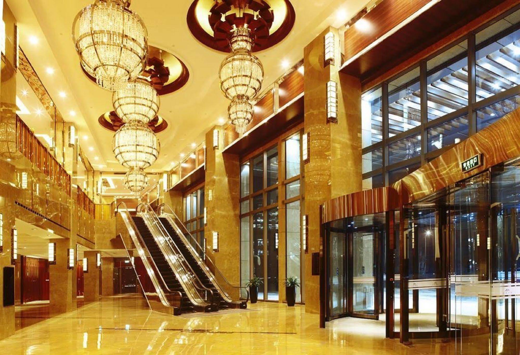 Kun Tai Glory Hotel Beijing Wangjing Exteriör bild